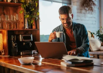 trabalho à distância, teletrabalho, trabalho online