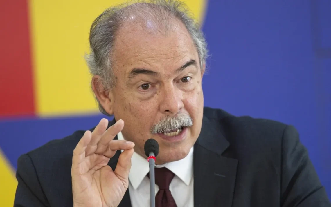 presidente do BNDES, Aloizio Mercadante, ex-ministro