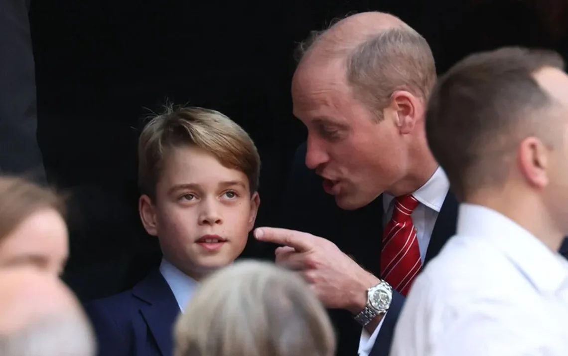 Princesa Kate, esposa de William, mãe de George