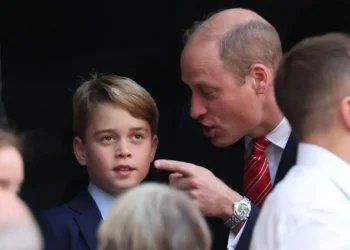 Princesa Kate, esposa de William, mãe de George