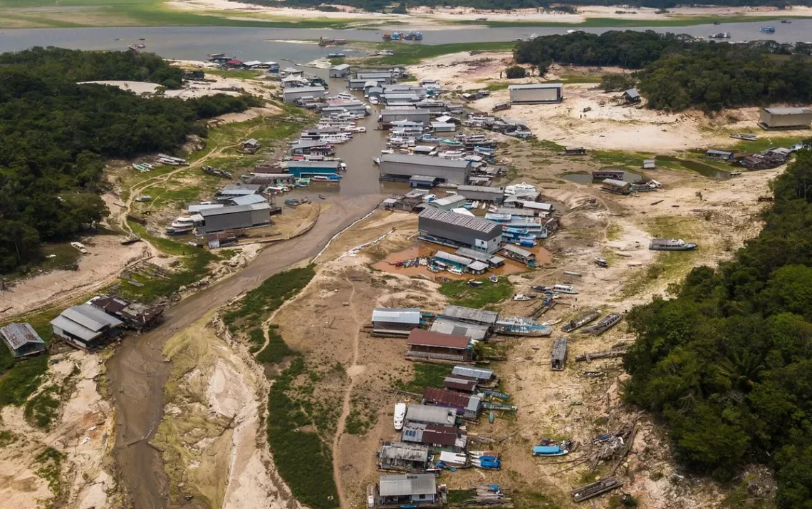 seca, emergência, baixo, nível dos, rios;