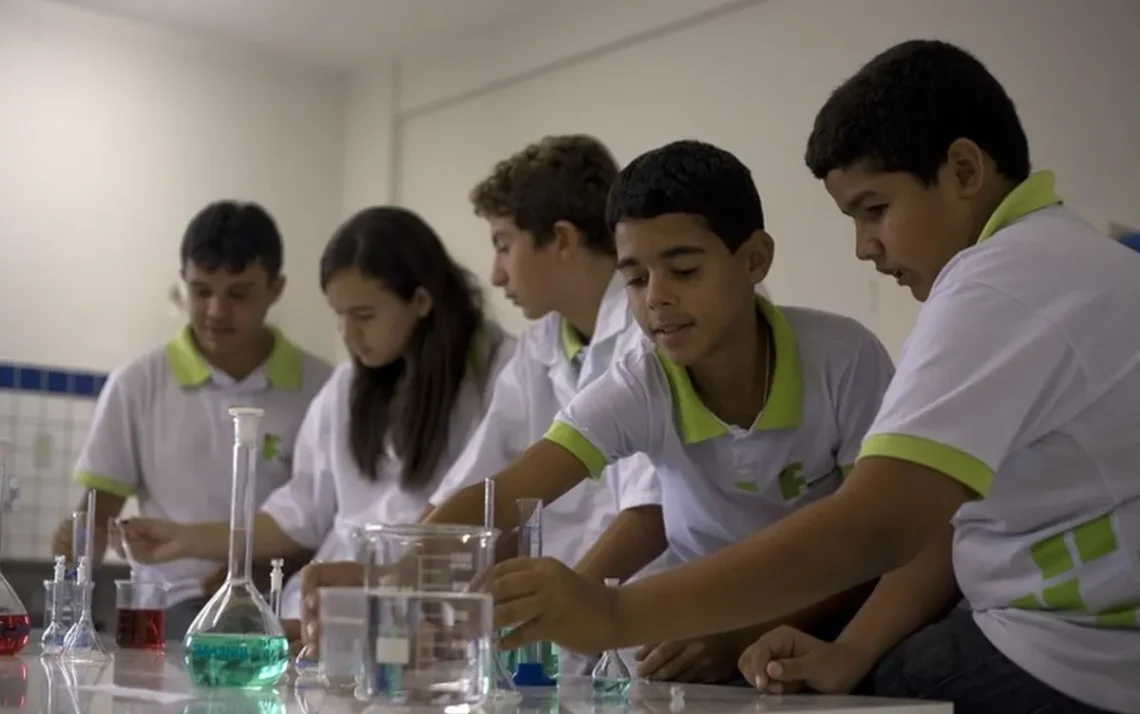 Tecnologia, Inovação, Educação Científica;